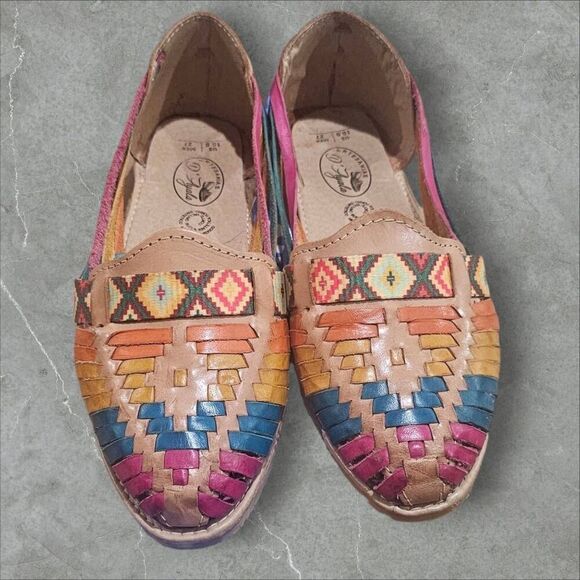 Artisanias Colorful Woven Hurraches sz 10 #890 - Picture 2 of 6